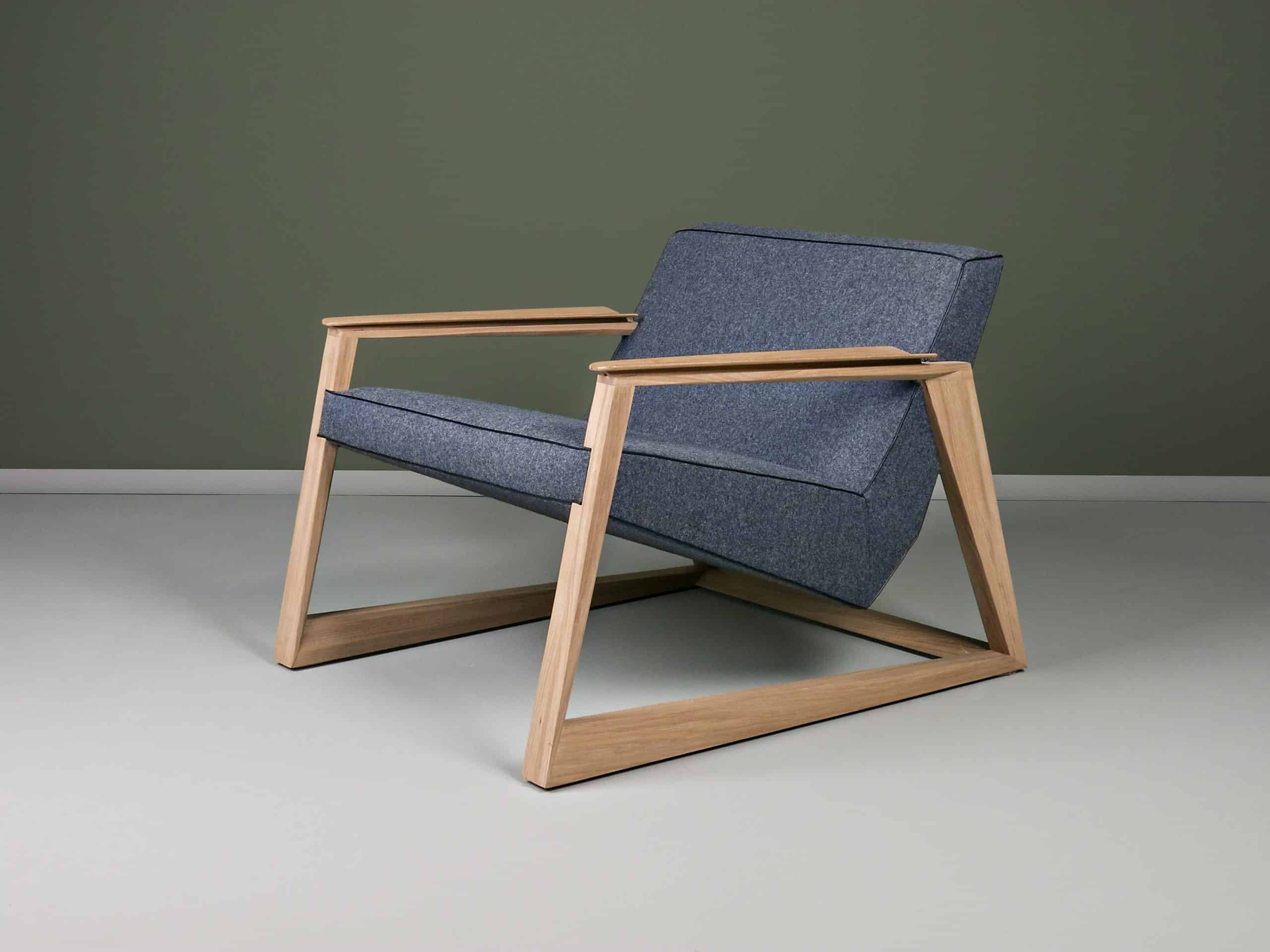 Comteporary Armchair- three-quarter view- styylish
