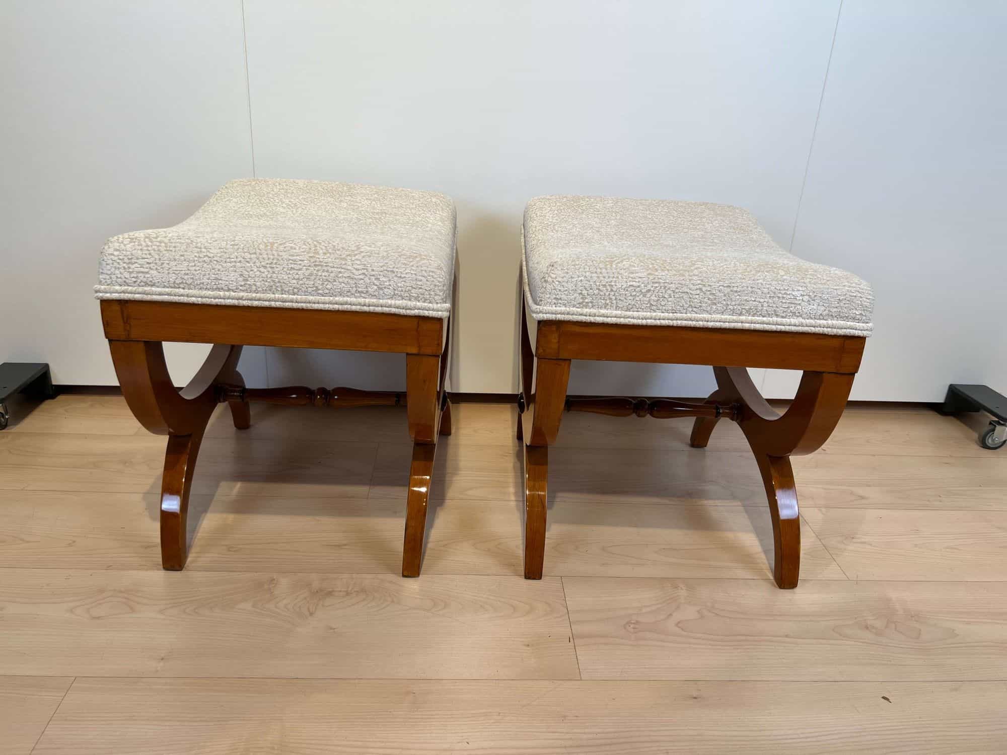 Pair of Large Tabourets, Beech wood, France circa 1860 - Image 6