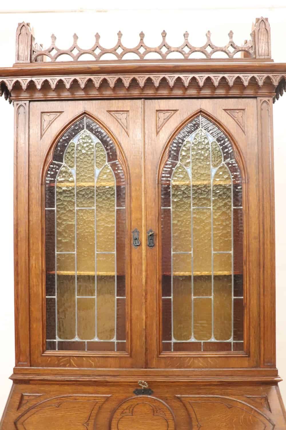 Gothic Style Solid Oak Cabinet - Top Half - Styylish