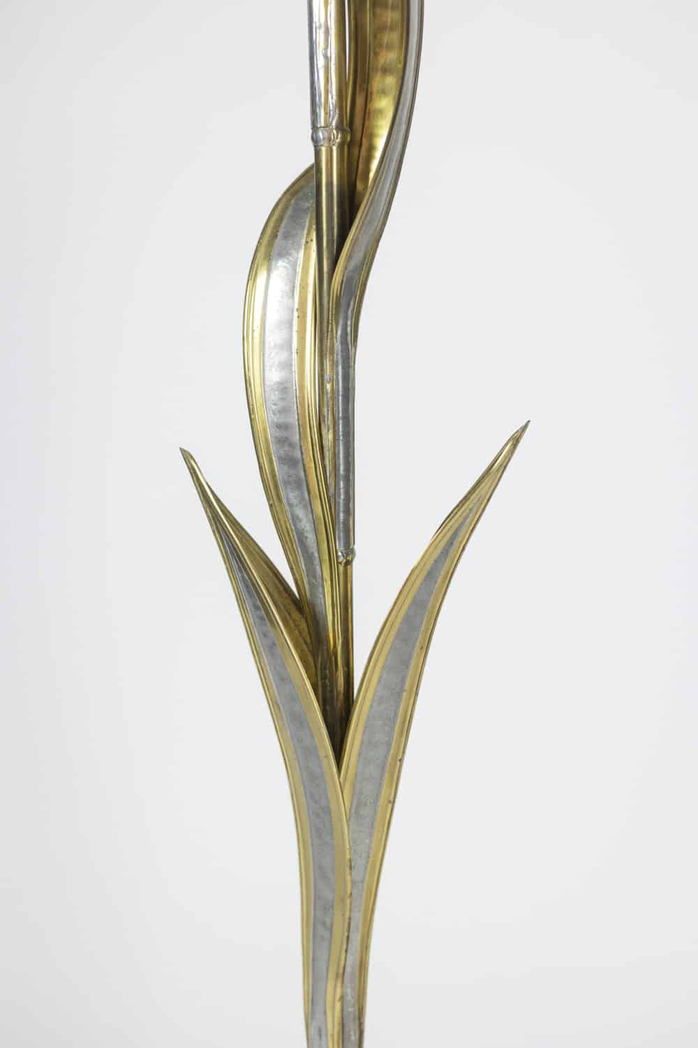 Henri Fernandez Floor Lamp - Body Details - Styylish