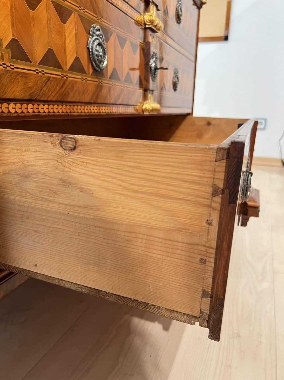 Louis XVI Walnut Commode, Inlays, Gold-Plate, Austria/Vienna circa 1790 - Image 18