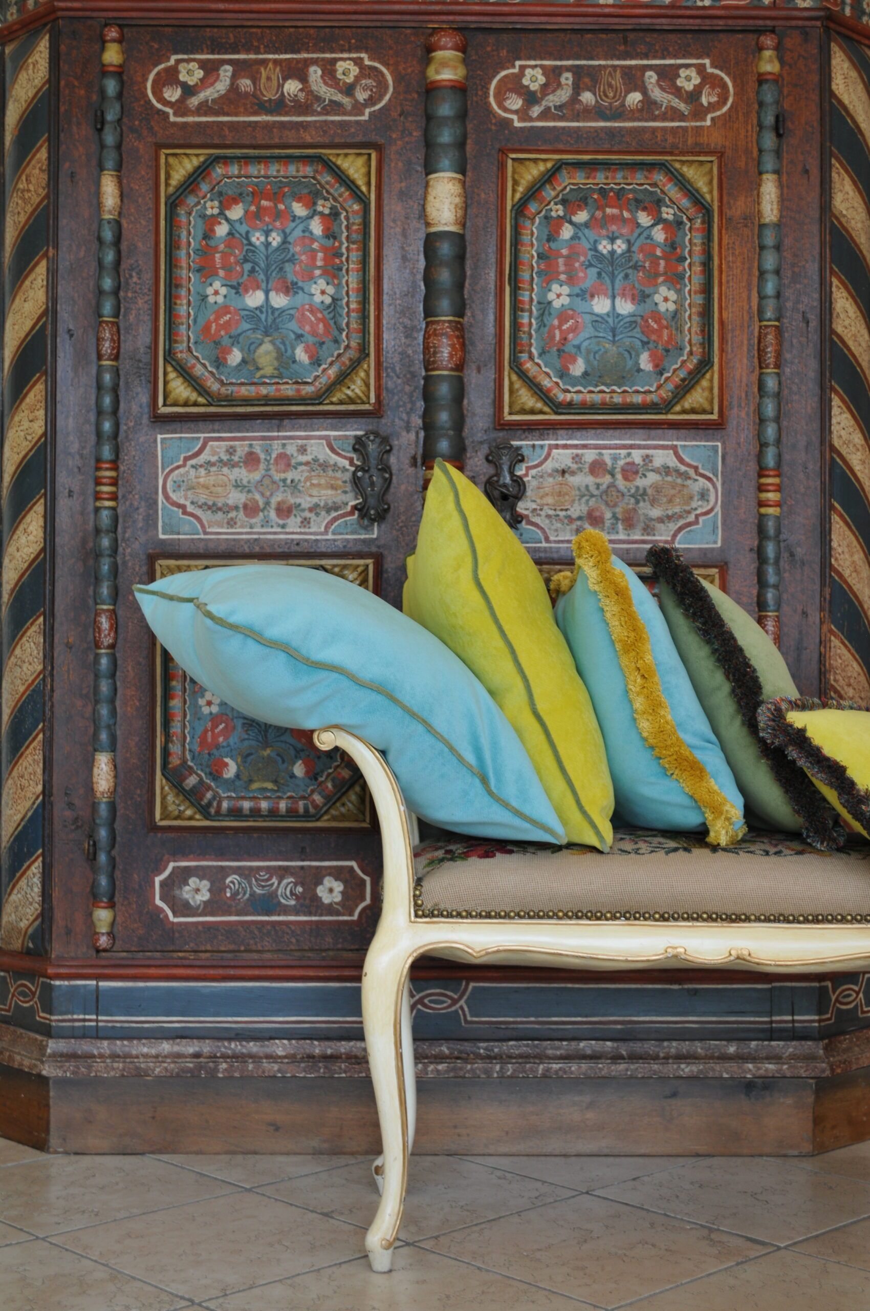 Happy Pillow 40 Velvet Yellow with Ivory Fringes - Image 3