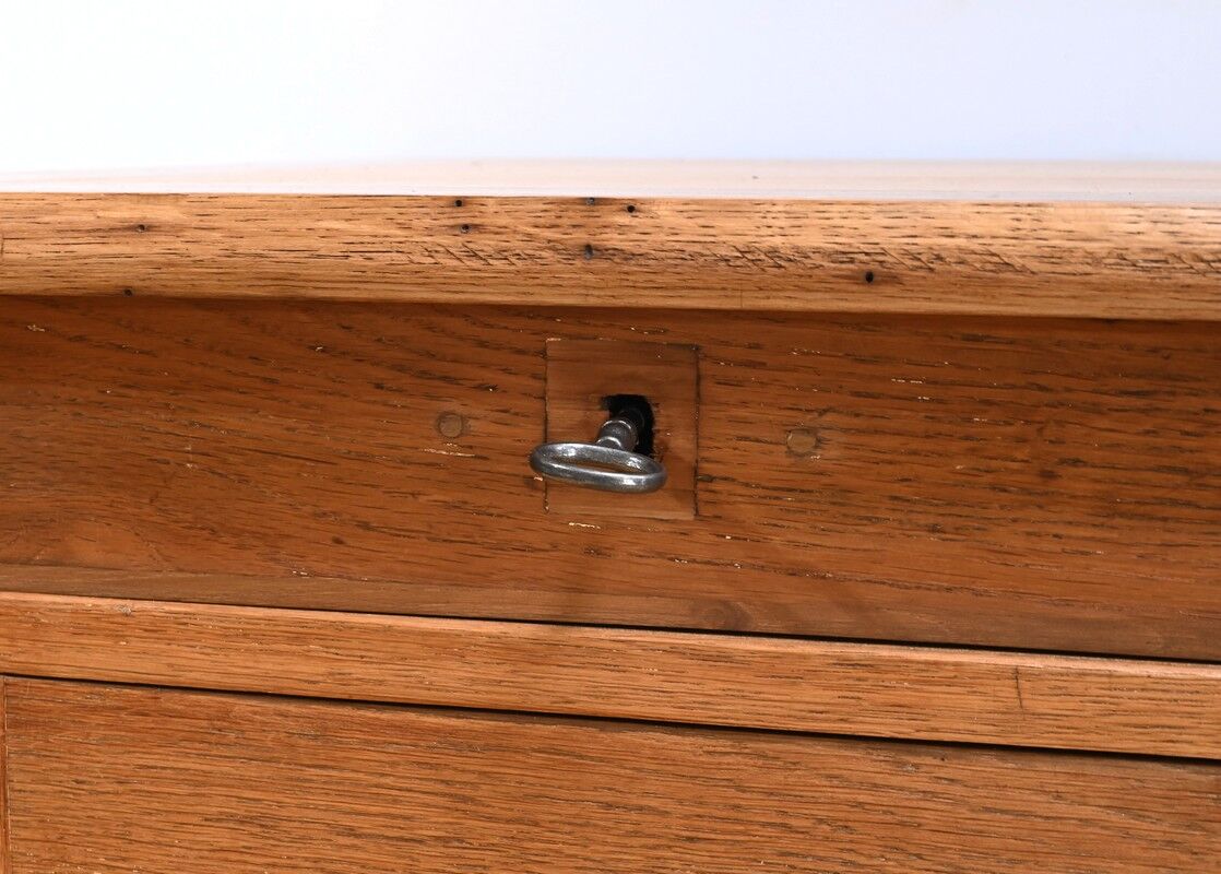 All-Sided Oak Commercial Desk – 1900 - Image 11