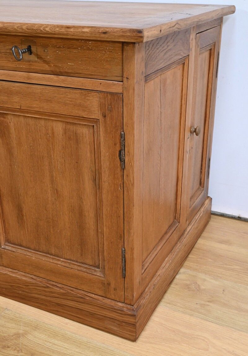 All-Sided Oak Commercial Desk – 1900 - Image 13