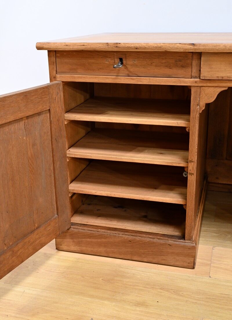 All-Sided Oak Commercial Desk – 1900 - Image 24