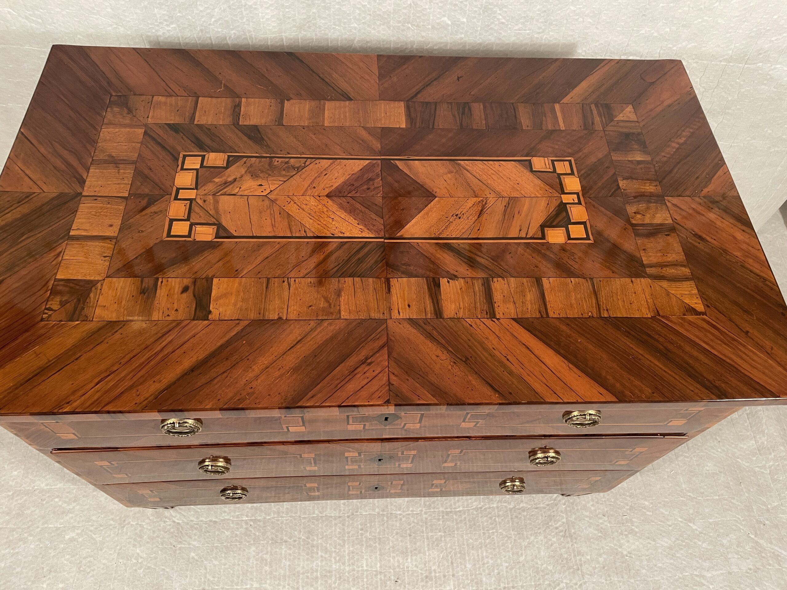 Geometric Louis XVI Chest of Drawers, Germany 1780 - Image 9